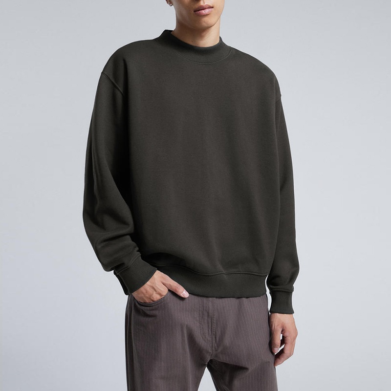hongfeng specializes in custom sweatshirt making, designed for athletic enthusiasts and active lifestyles.
